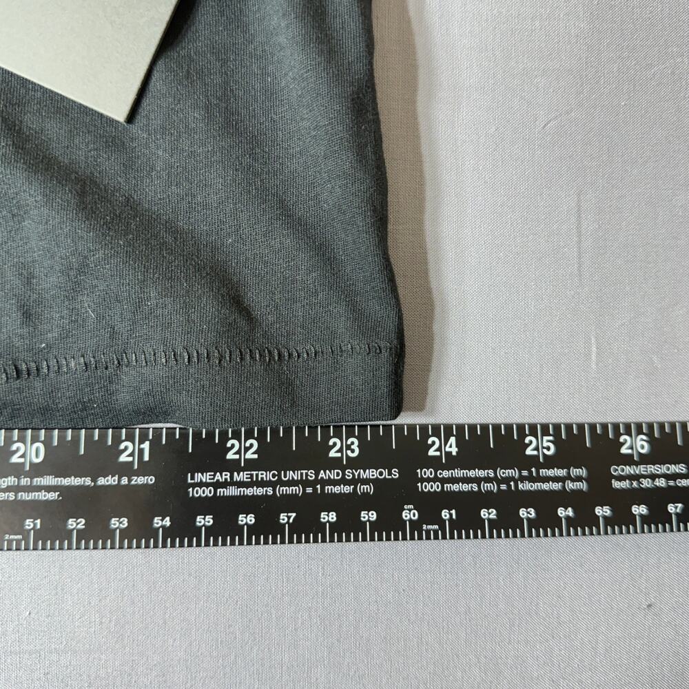 Fabletics NWT Women's XL Oversized Boxy Cropped T-Shirt Dark Grey - Picture 3 of 7